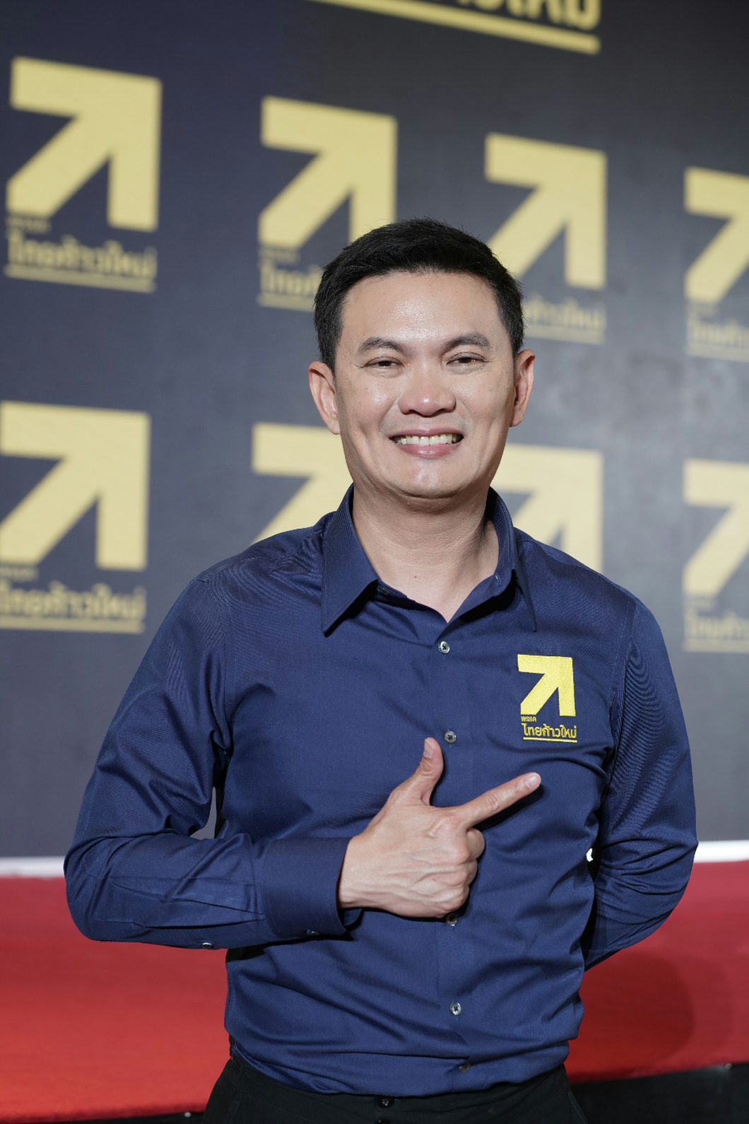 “พรรคไทยก้าวใหม่”
ดร.เอ้ หัวหน้าพรรคไทยก้าวใหม่ ระดมพลครั้งใหญ่ เปิดตัวผู้ประสงค์ลงสมัคร สส.ทั้งแบบเขตและบัญชีรายชื่อครบทุกภาค ทั่วประเทศ พร้อมรับฟังนโยบาย ก่อนลงพื้นที่ลุยหาเสียง ปูพรมทั่วประเทศ