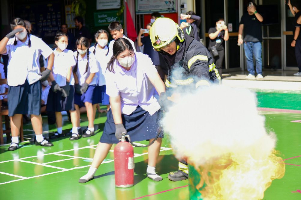 กทพ. จัดกิจกรรมสร้างชุมชนเครือข่ายเป็นมิตรกับทางพิเศษและกิจกรรมการฝึกซ้อมการป้องกันและระงับอัคคีภัยในเขตทางพิเศษประจิมรัถยา ประจำปี 2569