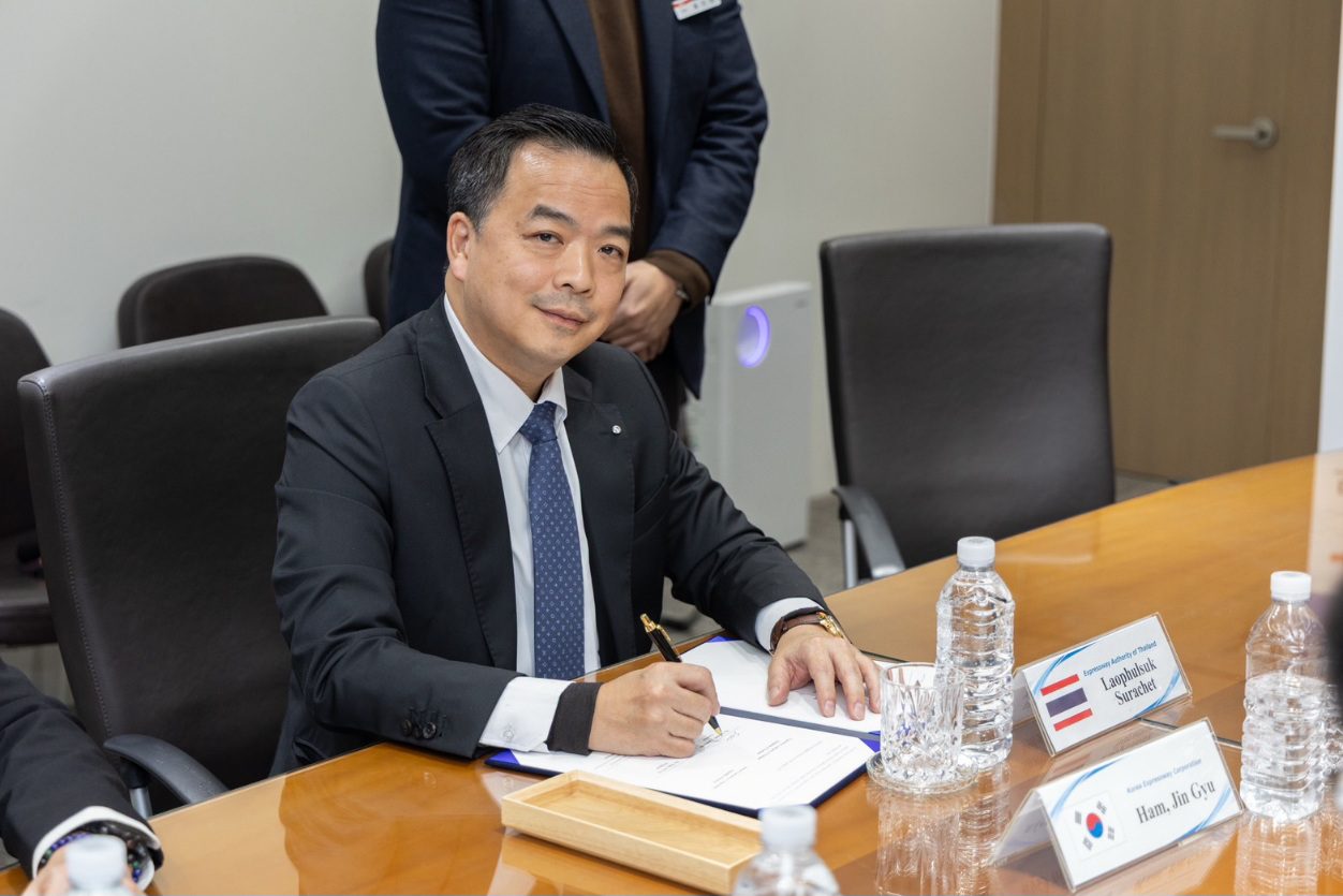 กทพ. จับมือ Korea Expressway Corporation ลงนามความร่วมมือเชิงวิชาการและการวิจัยในด้านการพัฒนางานหรือโครงการที่เกี่ยวข้องกับการขนส่งทางถนน การดำเนินธุรกิจทางพิเศษ