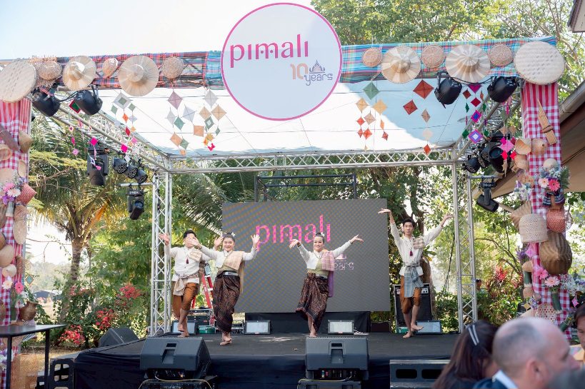 FWD ประกันชีวิต มุ่งมั่นสร้างโอกาสด้านการศึกษา เสริมศักยภาพเยาวชนสู่เส้นทางอนาคตที่มั่นคง
พร้อมร่วมฉลองครบรอบ 10 ปีพิมาลี