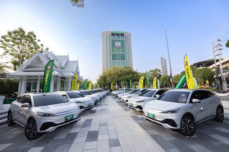 ธ.ก.ส. ส่งมอบรถยนต์ไฟฟ้า 150 คัน ใช้ปฏิบัติภารกิจทั่วประเทศ
หนุนมาตรการประหยัดพลังงานภาครัฐ มุ่งสู่ Net Zero