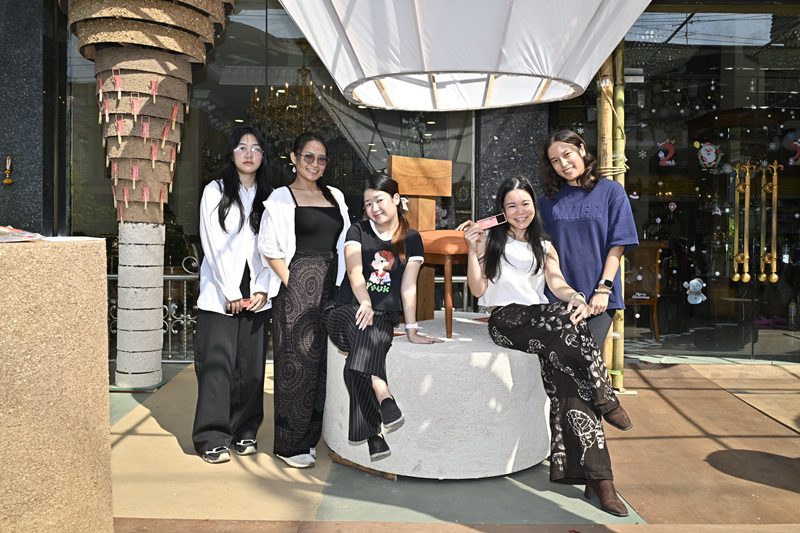 Bangkok Design Week 2026 จุดพลังดีไซน์ไทย

ขับเคลื่อนกรุงเทพฯ สู่ Creative Hub of Asia

ฟื้นเมือง สร้างโอกาสใหม่ เตรียมก้าวสู่ทศวรรษที่ 10