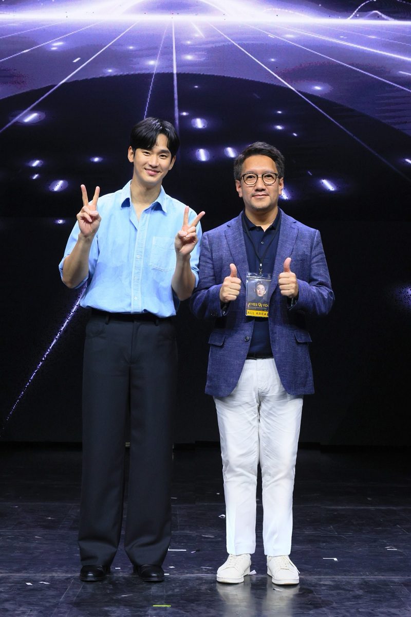 กรังด์ปรีซ์ฯ ทำถึงมาก สร้างปรากฏการณ์สุดพิเศษในแฟนมิตติ้งซุปตาร์คิมซูฮยอน ทุ่มสุดตัวด้วยโปรดักชั่นระดับคอนเสิร์ต ทำแฟนๆด้อมไทยเคลิ้มฟินฉ่ำกันทั้งฮอลล์