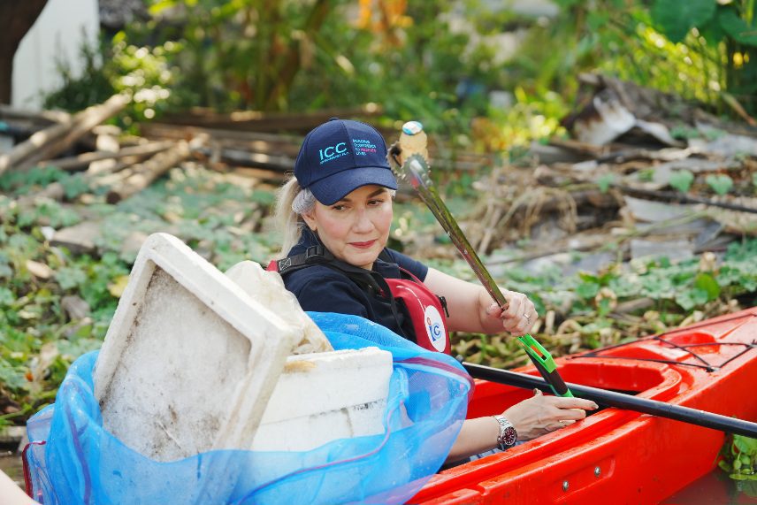 ไอ.ซี.ซี. รวมพลังพนักงาน พายเรือคายัคเก็บขยะฟื้นฟูคลองรอบวัดชลอ
ลดก๊าซเรือนกระจกสู่สังคมคาร์บอนต่ำ