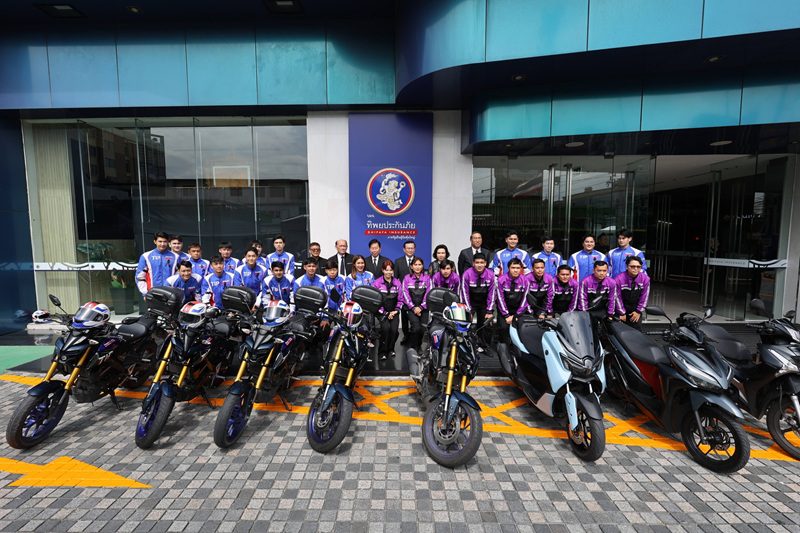 พลังจิตอาสาทำความดี พนักงานเจ้าหน้าที่สำรวจภัย (Surveyor)รวมพลังรับ–ส่งประชาชน ฟรี เข้าถวายสักการะพระบรมศพ สมเด็จพระนางเจ้าสิริกิติ์ พระบรมราชินีนาถพระบรมราชชนนีพันปีหลวง