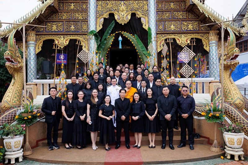 สมเด็จพระอริยวงศาคตญาณ สมเด็จพระสังฆราช สกลมหาสังฆปริณายกโปรดประทานผ้าพระกฐินให้ทิพยประกันภัย อัญเชิญไปทอดถวาย ณ วัดกู่คำจ.เชียงใหม่