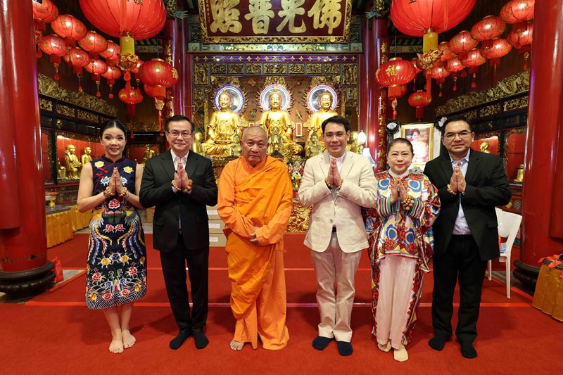 ทิพยประกันภัย กราบถวายปฏิทิน “พระพุทธนิมิต” ประจำปี 2569 ณ วัดมังกรกมลาวาส (เล่งเน่ยยี่)