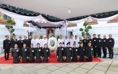 บริษัท มิตรแท้ประกันภัย จำกัด (มหาชน) ได้รับพระราชทานพระบรมราชานุญาต ให้ร่วมเป็นเจ้าภาพบำเพ็ญกุศลถวายพระบรมศพ สมเด็จพระนางเจ้าสิริกิติ์พระบรมราชินีนาถ พระบรมราชชนนีพันปีหลวง