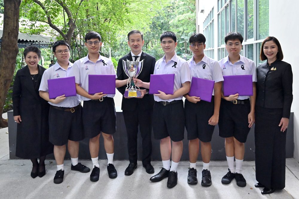 สมเด็จพระกนิษฐาธิราชเจ้า กรมสมเด็จพระเทพรัตนราชสุดาฯ สยามบรมราชกุมารี พระราชทานพระราชวโรกาสให้คณะผู้บริหารบางจากฯ ผู้จัดและผู้ชนะเลิศรายการ Genwit อัจฉริยะพันธุ์ใหม่ ซีซั่น 2 เข้าเฝ้า