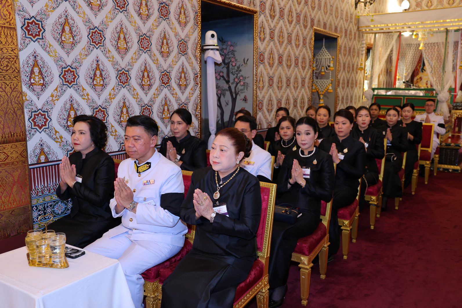ทิพยประกันภัย ร่วมเป็นเจ้าภาพบำเพ็ญพระราชกุศลถวายพระบรมศพ สมเด็จพระนางเจ้าสิริกิติ์ พระบรมราชินีนาถ พระบรมราชชนนีพันปีหลวง