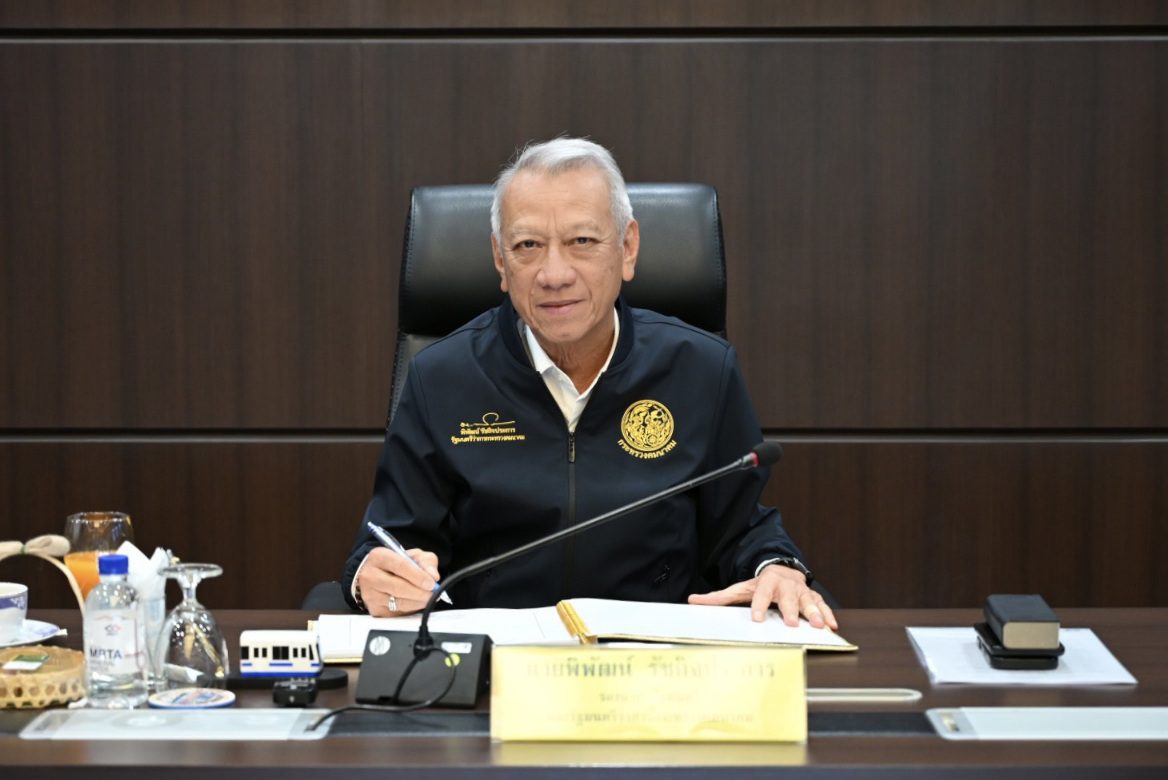 “พิพัฒน์” ตรวจเยี่ยม รฟม. มอบนโยบายเร่งขับเคลื่อนโครงการรถไฟฟ้า
มุ่งลดภาระค่าเดินทางและสร้างความปลอดภัยสูงสุดให้ประชาชน