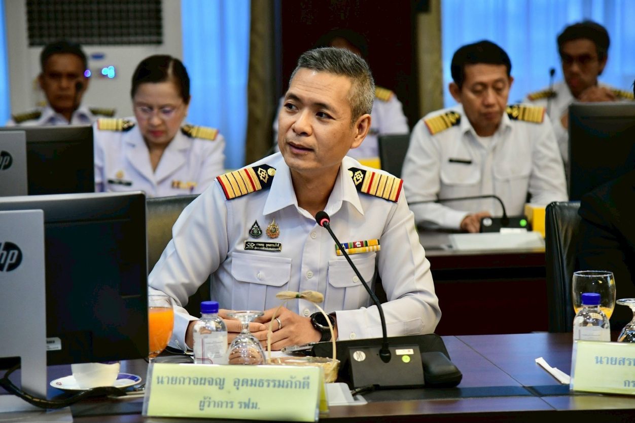 “พิพัฒน์” ตรวจเยี่ยม รฟม. มอบนโยบายเร่งขับเคลื่อนโครงการรถไฟฟ้า
มุ่งลดภาระค่าเดินทางและสร้างความปลอดภัยสูงสุดให้ประชาชน