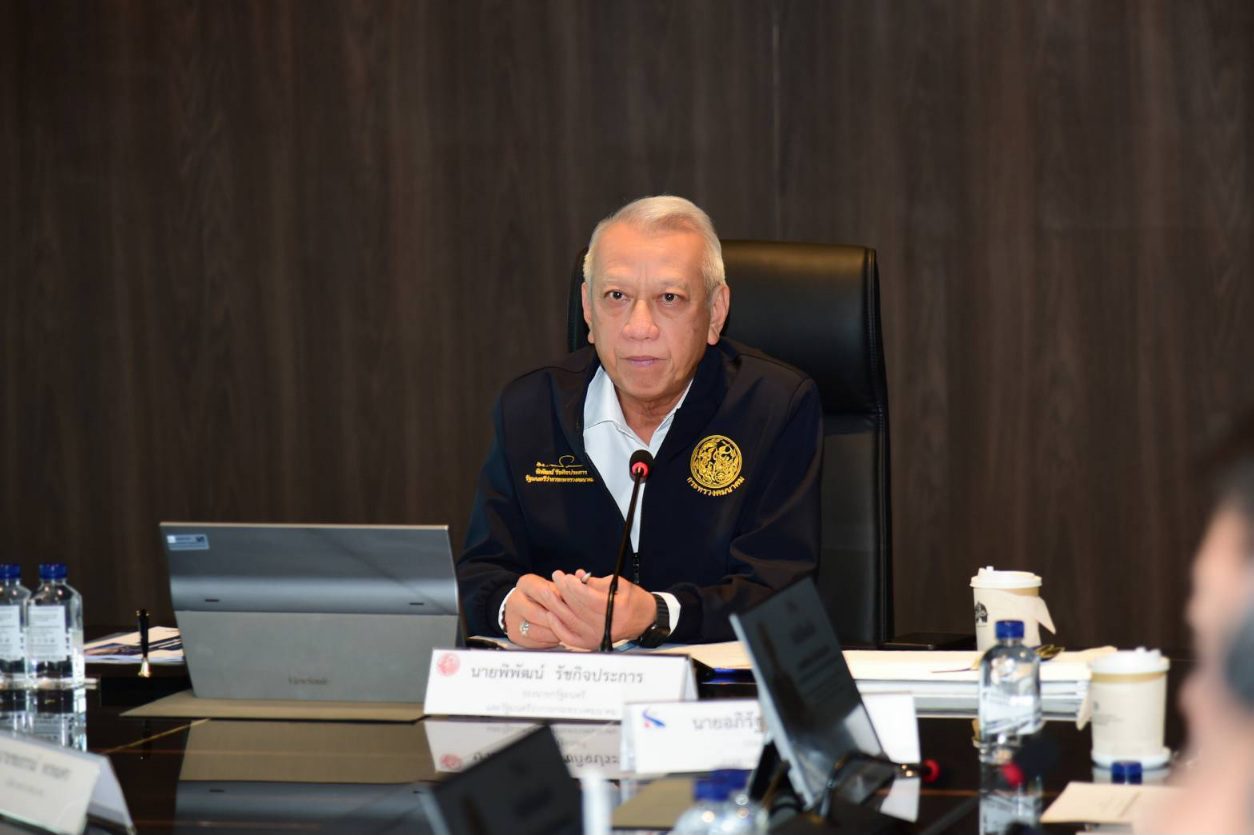 “พิพัฒน์” มอบนโยบายการทางพิเศษฯ เร่งเปิดทางด่วนใหม่แก้รถติด ย้ำก่อสร้างต้องปลอดภัย พร้อมดัน Easy Pass สู่ทางด่วนรักษ์โลก