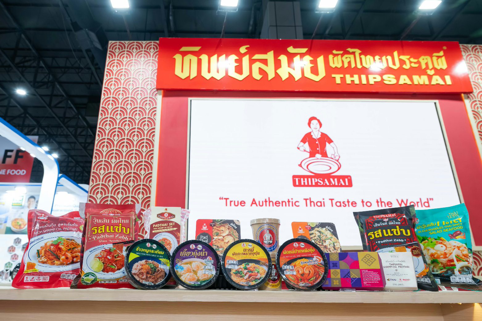 THIPSAMAI x BRAND THAI ต่อยอดความสำเร็จ เปิดตัวกว่า 50 เมนูใหม่ในงาน THAIFEX – ANUGA ASIA 2026 “ทิพย์สมัย ผัดไทยประตูผี” เดินหน้าขยายอาณาจักรอาหารไทยสู่ Global Thai Food Brand ภายใต้แนวคิด “True Authentic Thai Taste to The World”