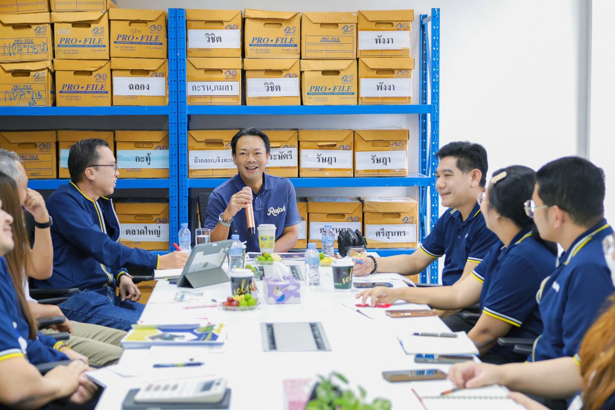 CEO นำทีมผู้บริหาร BAM ลุยพื้นที่สำนักงานภูเก็ต 
มอบนโยบายเร่งบริหารหนี้ - จำหน่ายทรัพย์ ยกระดับพื้นที่ภูเก็ตสู่สาขาต้นแบบแห่งอนาคต 