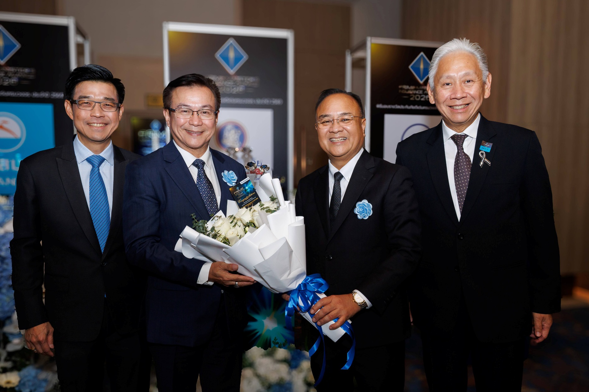 ทิพยประกันภัย คว้า 2 รางวัลเกียรติยศจาก คปภ. ตอกย้ำความเป็นเลิศด้านการบริหารและผู้นำนวัตกรรม เดินหน้าสร้างมาตรฐานใหม่ธุรกิจประกันภัยไทย